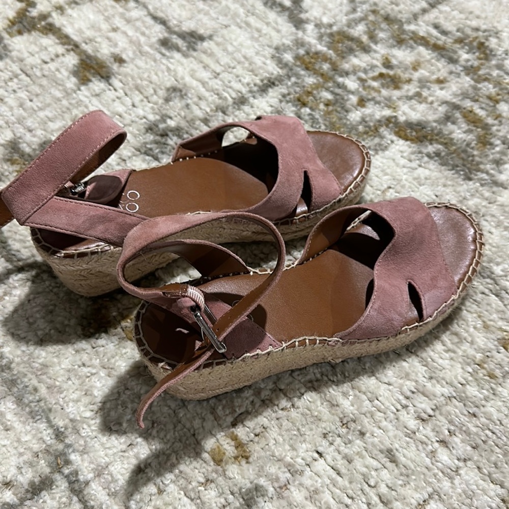 Franco Sarto size 6 pinkish short wedge